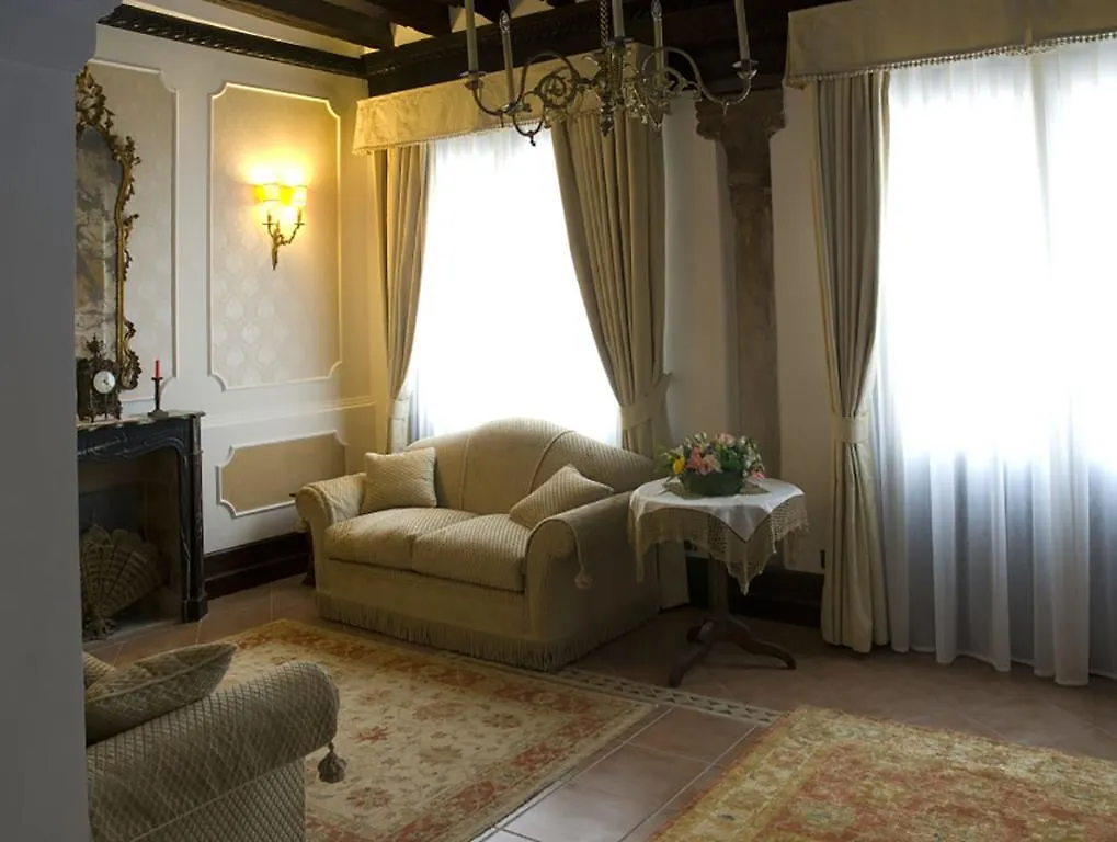 Apartment Appartamento Ca' Cavalli Venice Italy